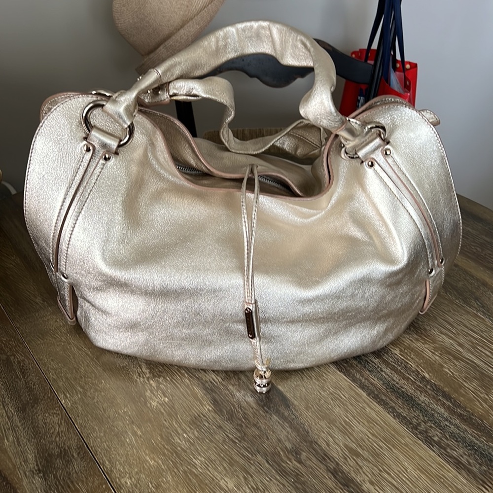Designer bag in gold. Celine!